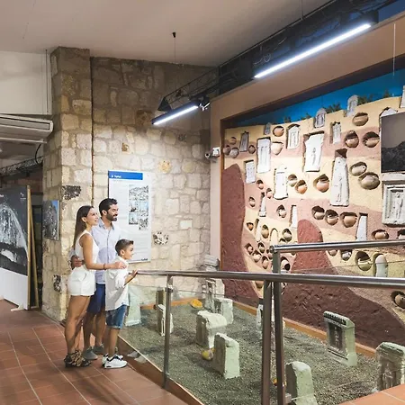 Lu' Maladroxia Hotel 4*