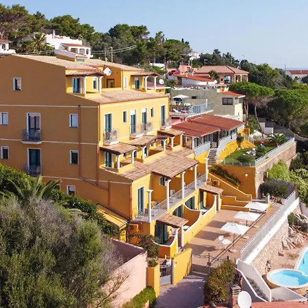 Hotel Lu' Maladroxia 4*