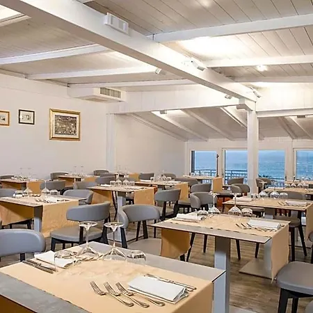 Lu' Maladroxia 4* SantʼAntìoco