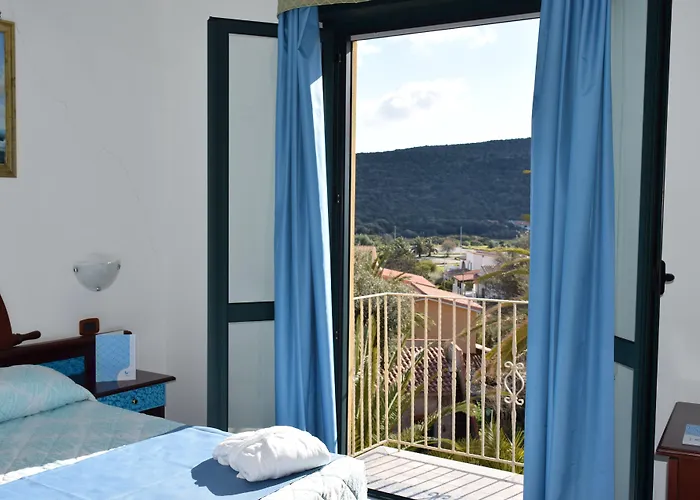 Lu' Maladroxia Szálloda SantʼAntìoco